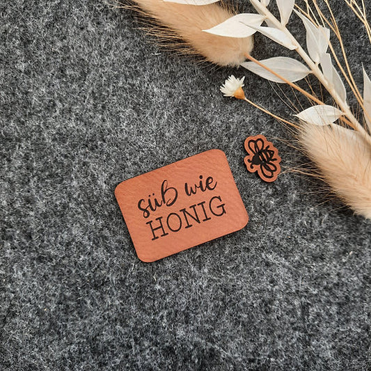 Label aus Kunstleder "Süß wie Honig" (ohne Biene)