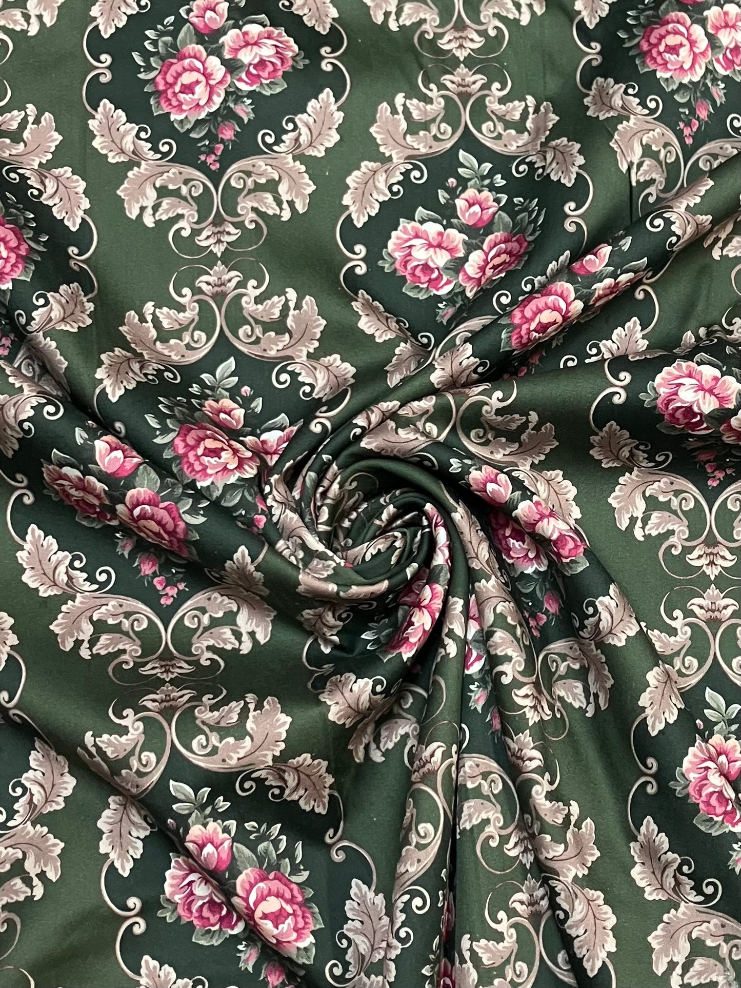 Baumwollsatin "Rose" grün