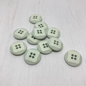 Knopf Kunststoff blassblau