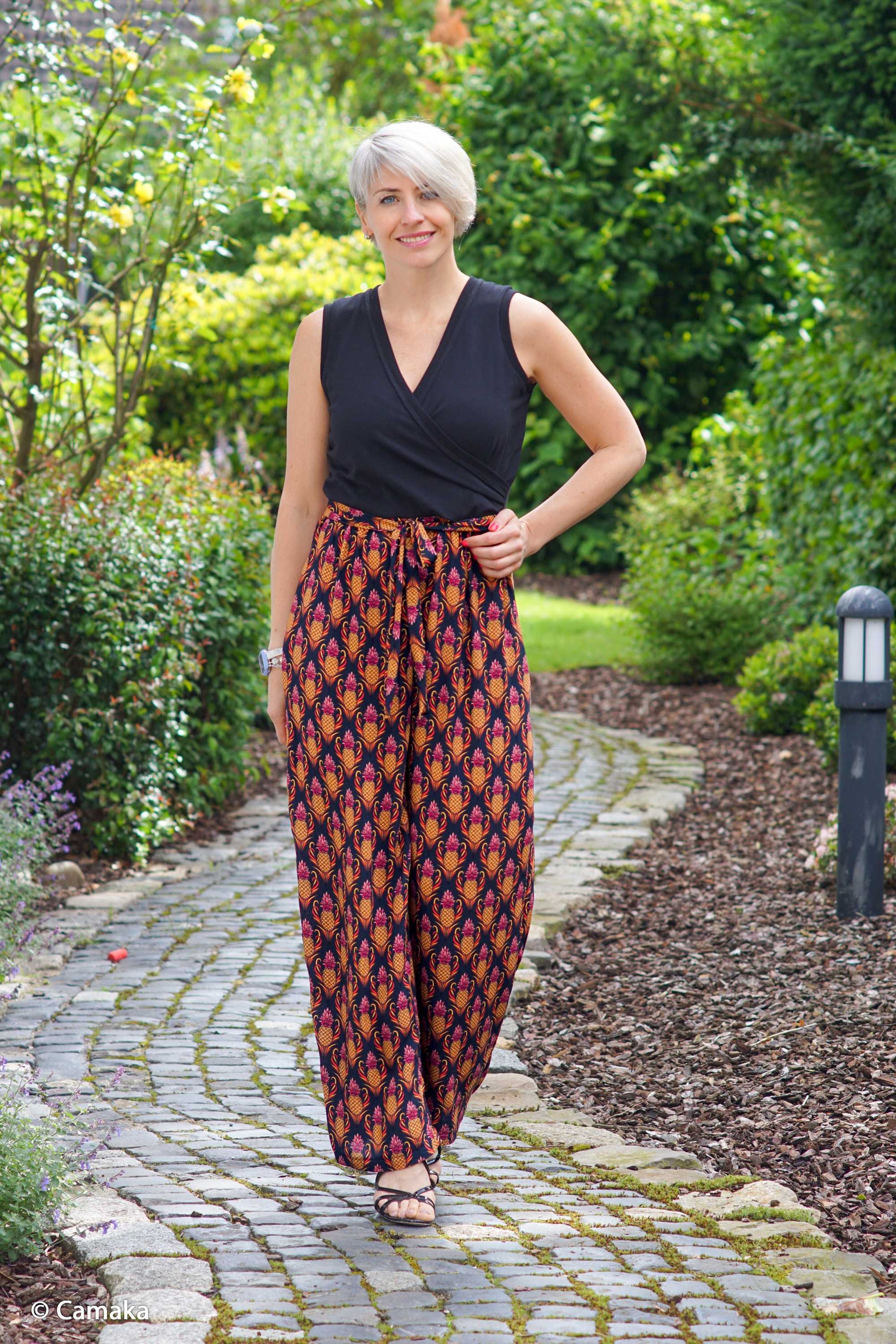 Viskosestoff mit sommerlichem Ananas-Motiv, Pinapple Bloom von Bienvenido olorido, Nähbeispiel