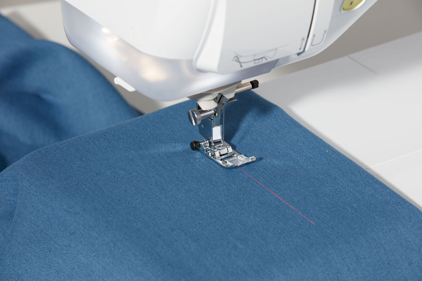 Brother Innov-is VQ4 Nähmaschine