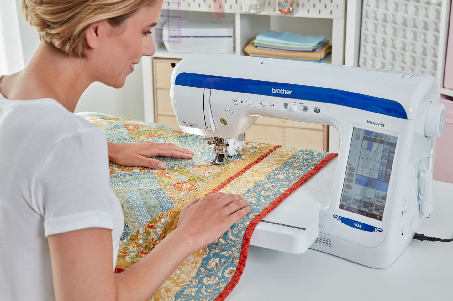 Brother Innov-is VQ4 Nähmaschine