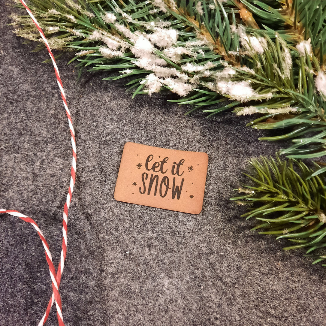 Label aus Kunstleder "Let it Snow"
