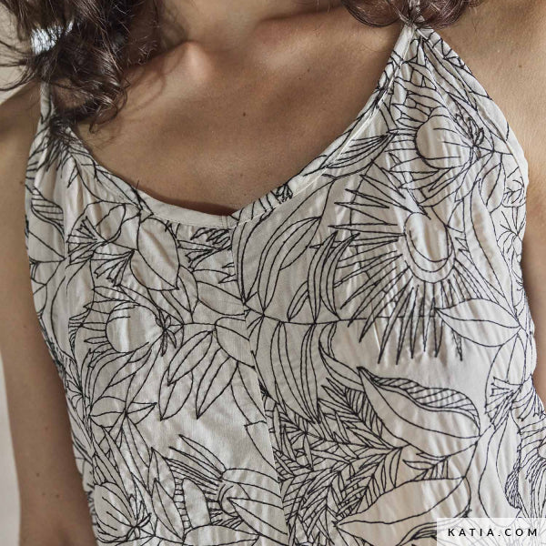 Voile "Embroidery Black & White"